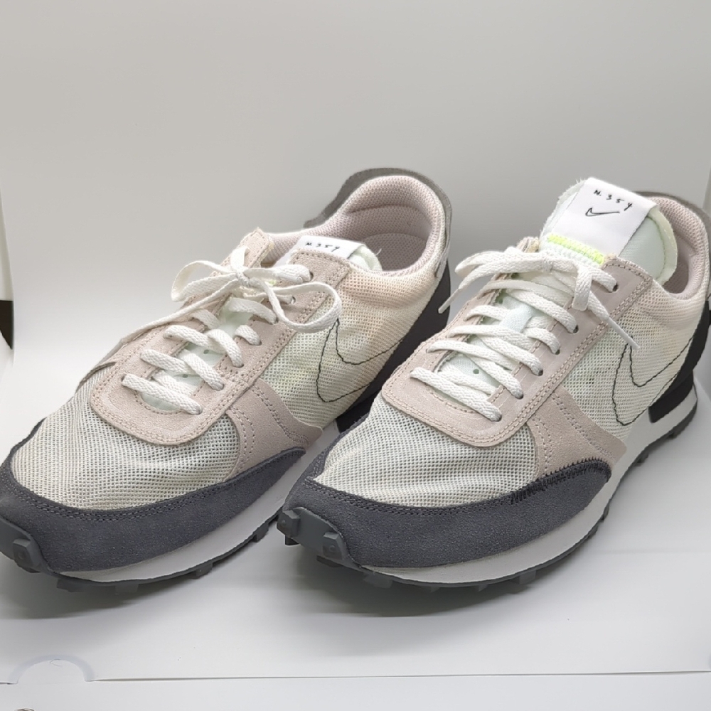 Nike White and Gray Athletic Shoes with Retro Design